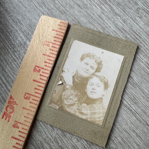 Antique Cabinet Card Photo 2 Women Portrait Applegate Studio Portland Oregon - Picture 4 of 4